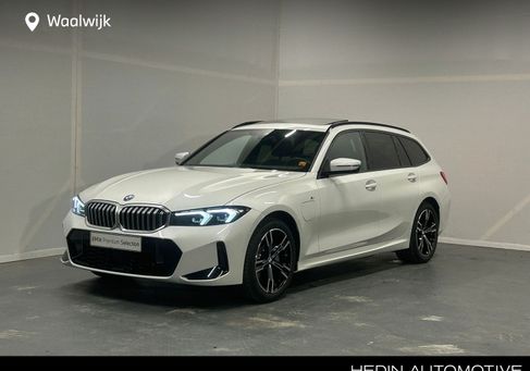 BMW 330, 2025