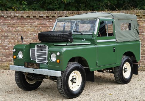 Land Rover 88, 1975