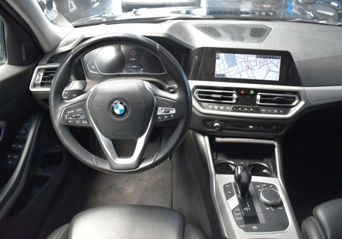 BMW 320, 2021