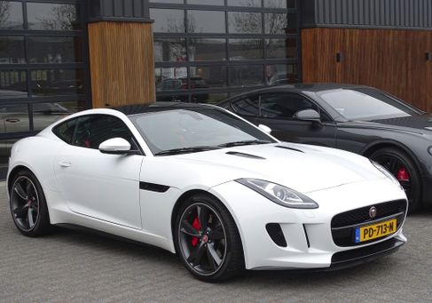 Jaguar F-Type, 2017