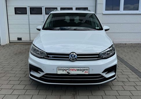 Volkswagen Touran, 2020 3