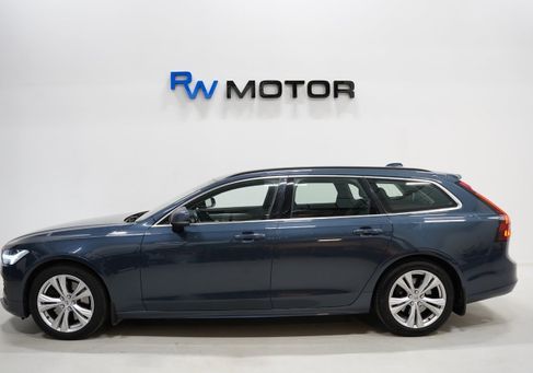 Volvo V90, 2022