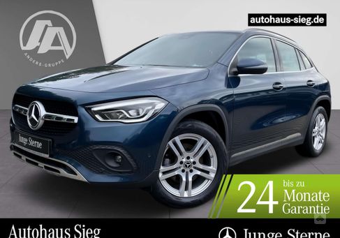 Mercedes-Benz GLA 200, 2021