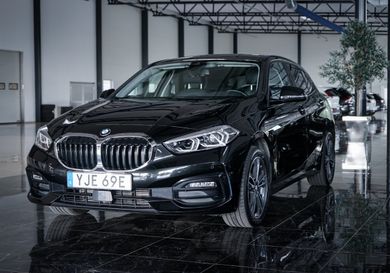 BMW 120, 2023
