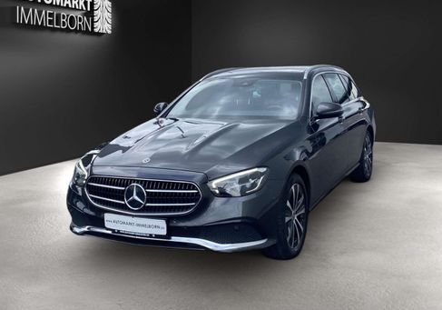 Mercedes-Benz E 300, 2021 3