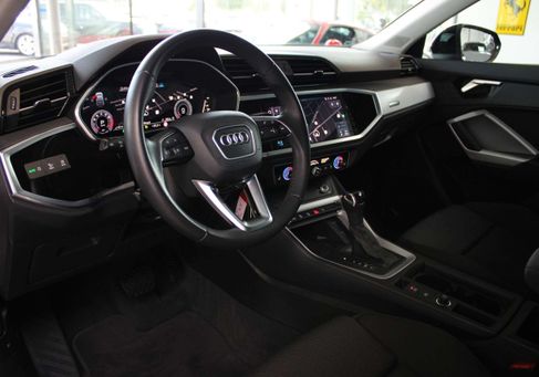 Audi Q3, 2022