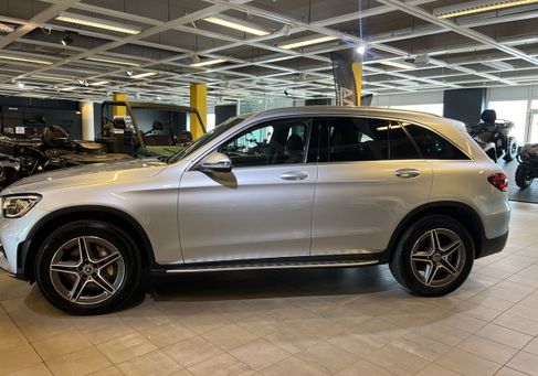 Mercedes-Benz GLC 300, 2022