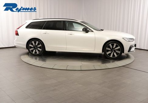 Volvo V90, 2025 3
