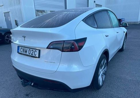 Tesla Model Y, 2023 3