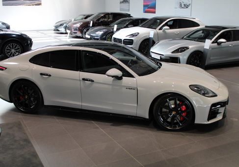 Porsche Panamera, 2026
