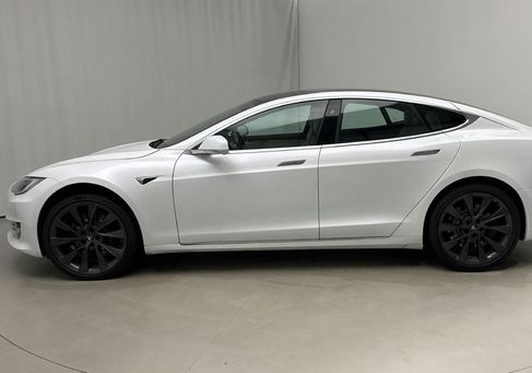 Tesla Model S, 2020