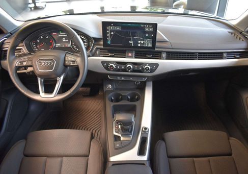 Audi A4, 2023