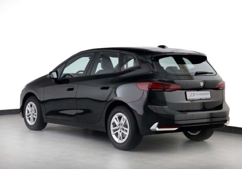 BMW 218, 2022