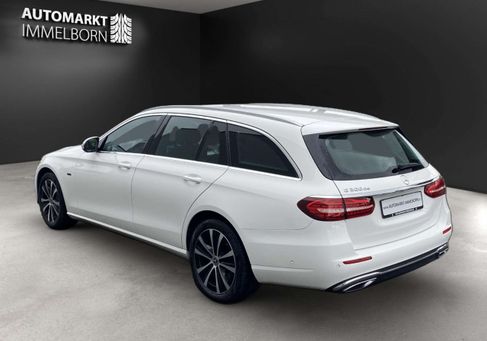Mercedes-Benz E 300, 2021 3