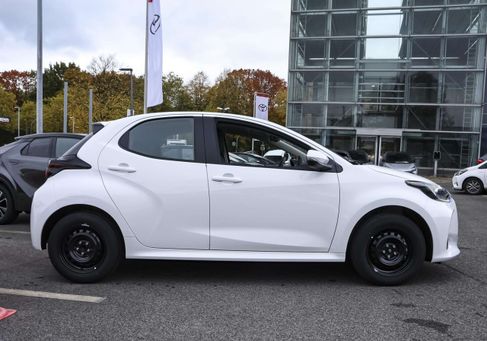 Toyota Yaris, 2025
