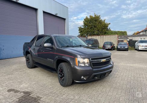 Chevrolet Avalanche, 2011