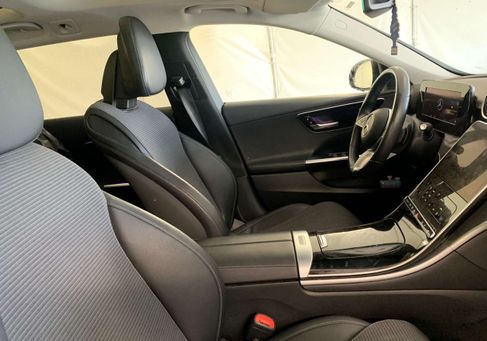 Mercedes-Benz C 300, 2023 3