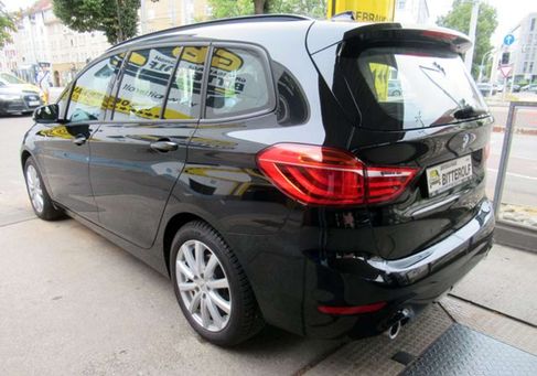 BMW 218, 2022 3