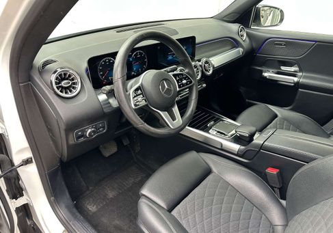 Mercedes-Benz GLB 200, 2020