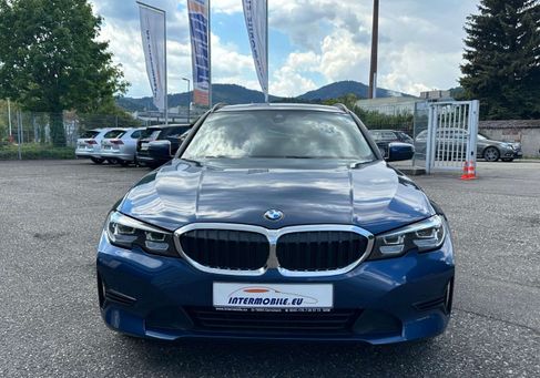 BMW 318, 2022