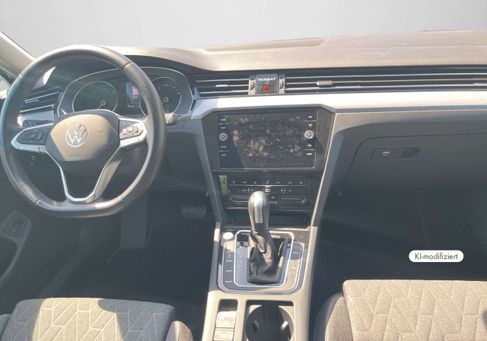 Volkswagen Passat Variant, 2023 3