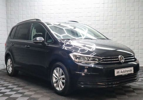 Volkswagen Touran, 2019 3