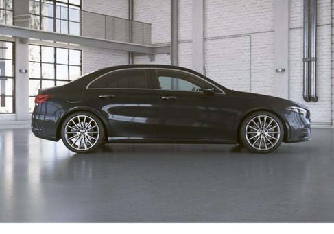 Mercedes-Benz A 250, 2022