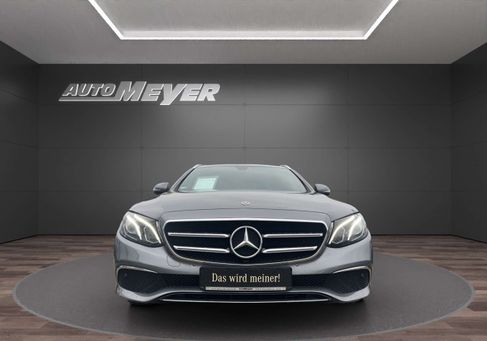 Mercedes-Benz E 300, 2021