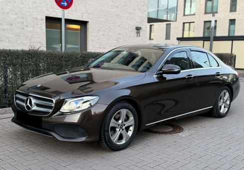 Mercedes-Benz E 200, 2017