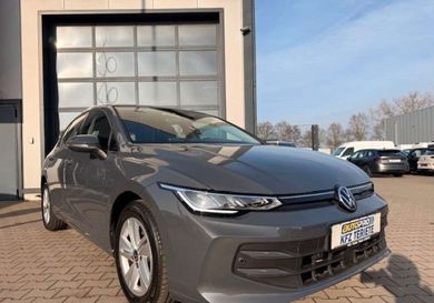 Volkswagen Golf, 2025