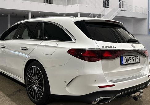 Mercedes-Benz E 300, 2025