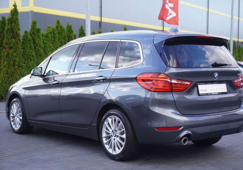 BMW 218, 2019