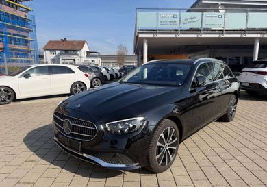 Mercedes-Benz E 300, 2023