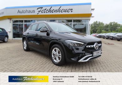 Mercedes-Benz GLA 180, 2023