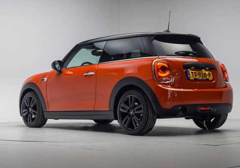 MINI ONE, 2018