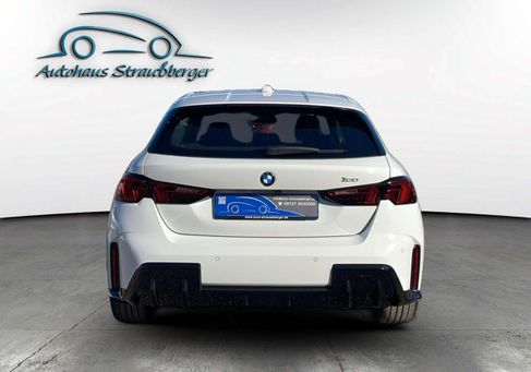 BMW 120, 2025