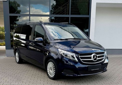 Mercedes-Benz 220, 2018