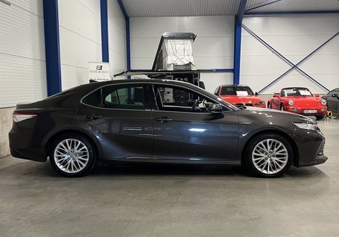 Toyota Camry, 2020