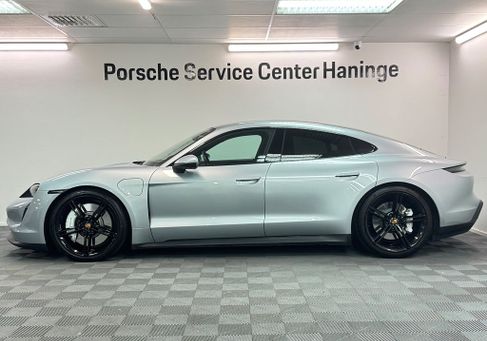 Porsche Taycan, 2021 3