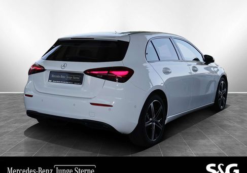 Mercedes-Benz A 180, 2025 3
