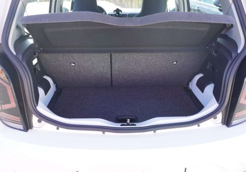 Volkswagen up!, 2017