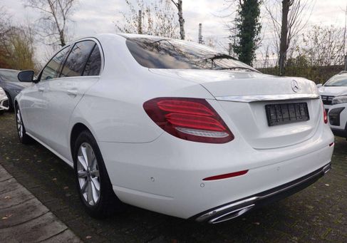 Mercedes-Benz E 220, 2020