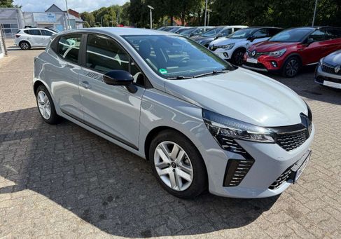Renault Clio, 2024