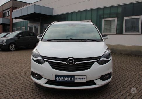 Opel Zafira, 2019