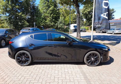 Mazda 3, 2023