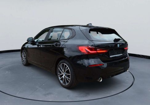 BMW 120, 2023