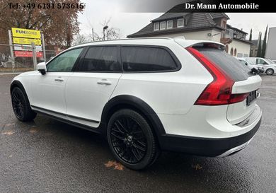 Volvo V90 Cross Country, 2020