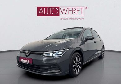 Volkswagen Golf, 2022