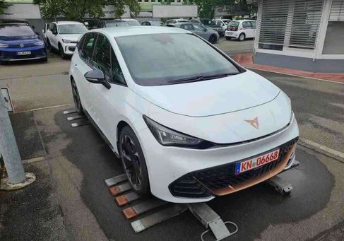 Cupra Born, 2024