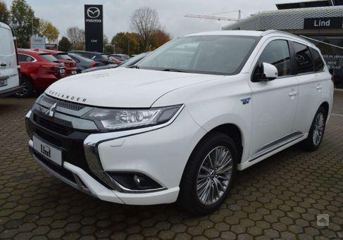 Mitsubishi Outlander, 2021